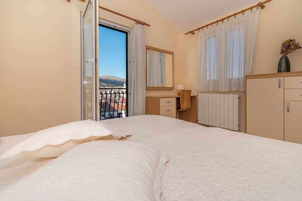 Superior Apartment, City View - Photo 1