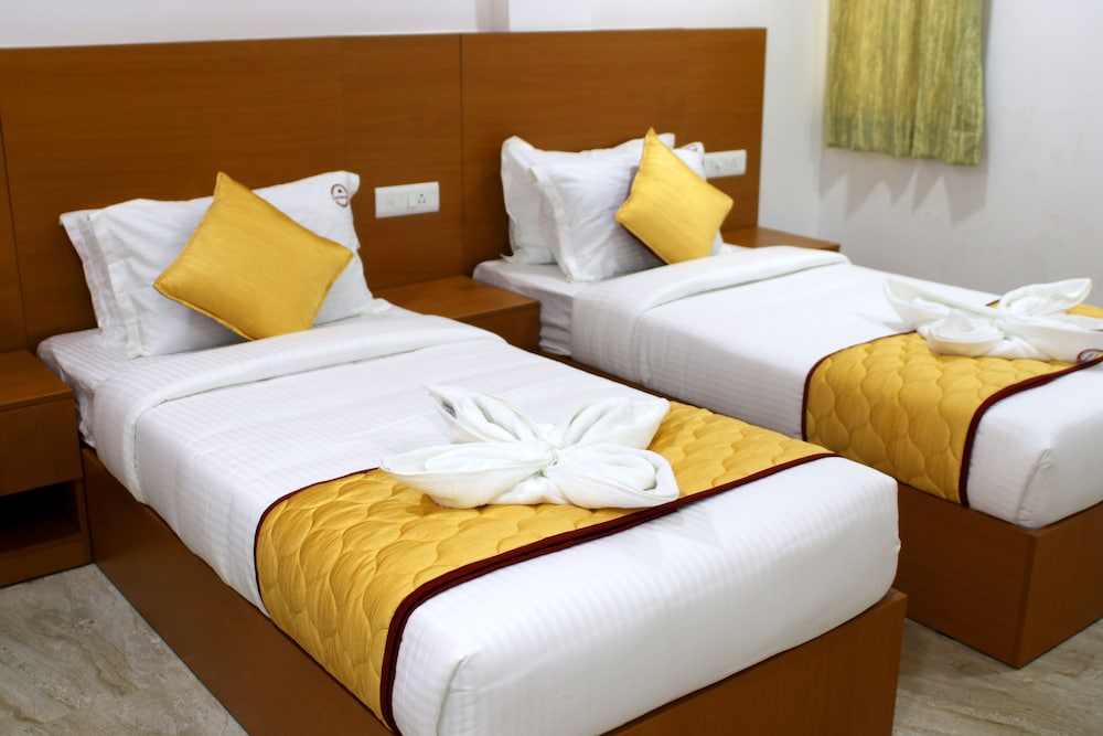 Deluxe Double Room, 1 Bedroom - Photo 9