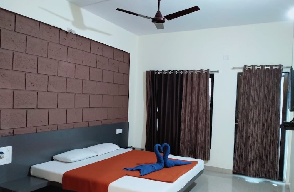 Deluxe Room - Photo 4