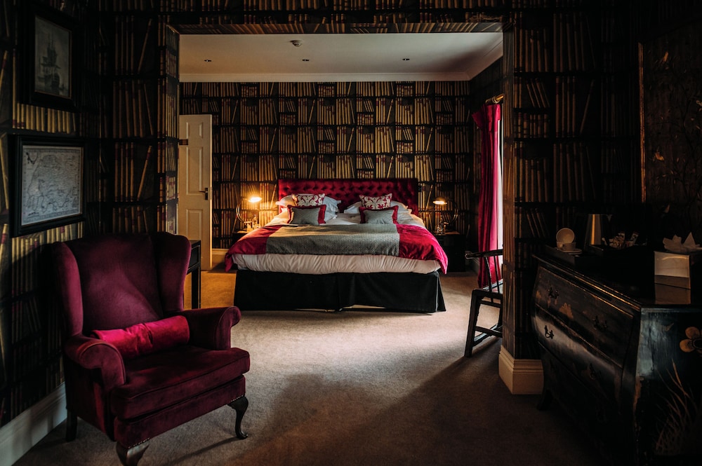Room, 1 King Bed, Ensuite (Mitton) photo 2