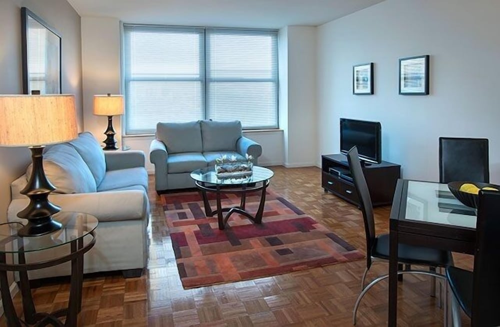 City Apartment, 2 Bedrooms, Kitchen photo 3