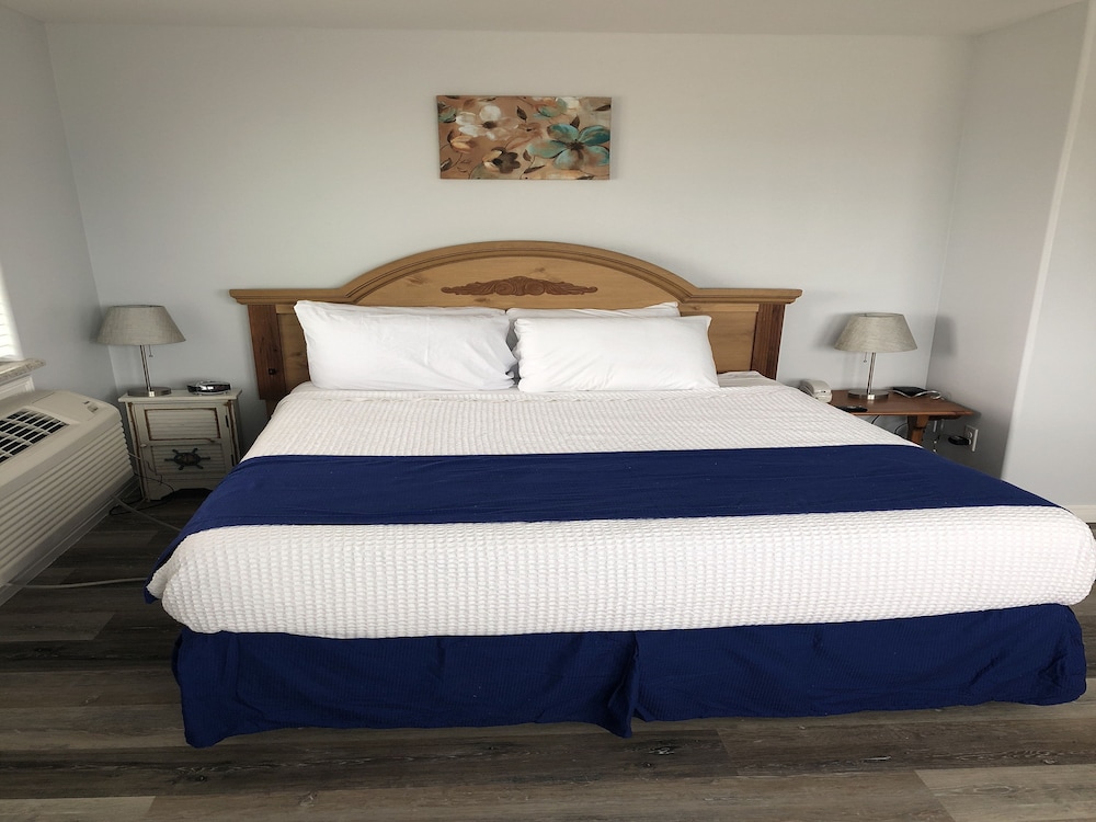 Standard Room, 1 Queen Bed photo 2