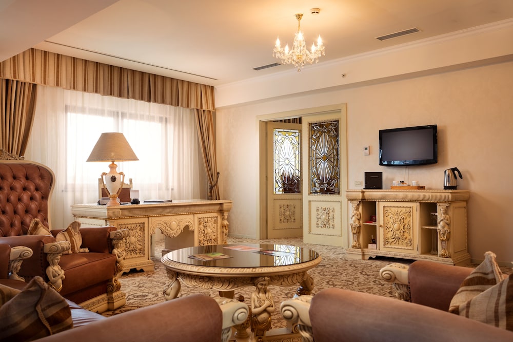 Presidential Suite, 1 King Bed photo 3