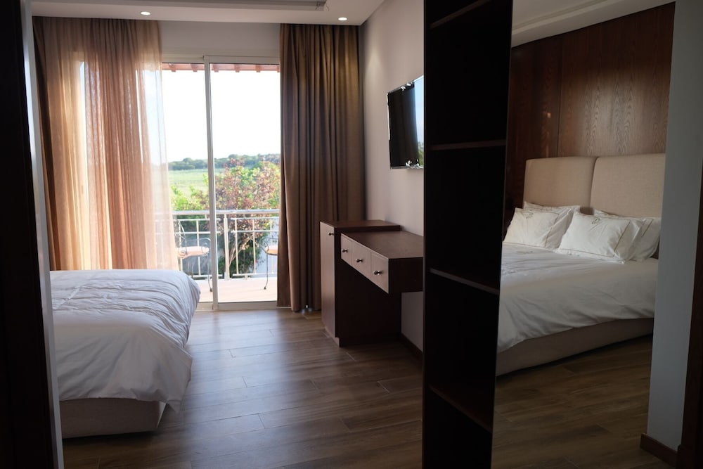 Standard Double or Twin Room photo 1