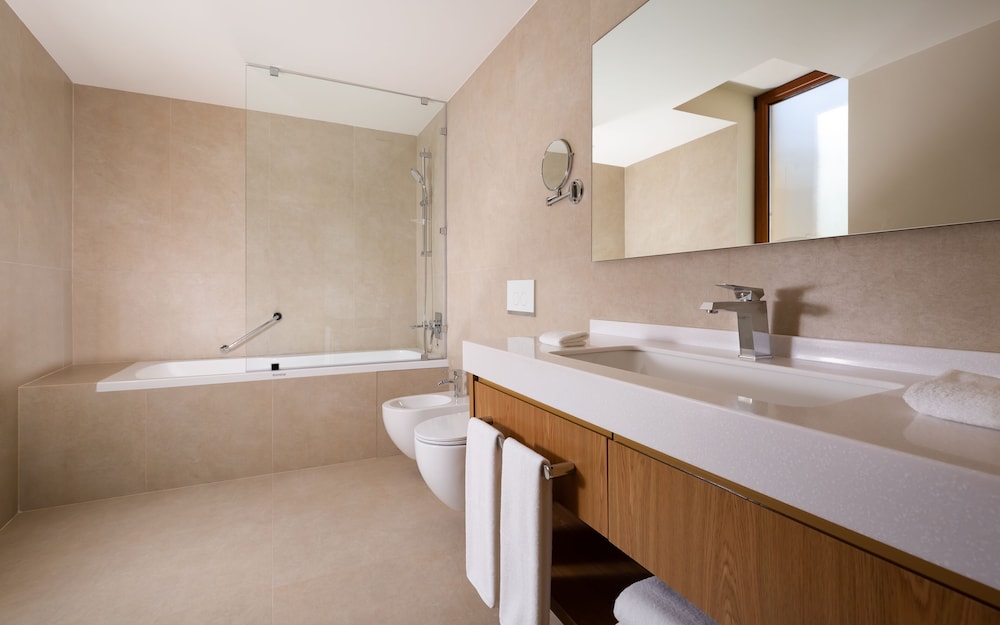 Superior Room, Multiple Beds (Classic) - Photo 3