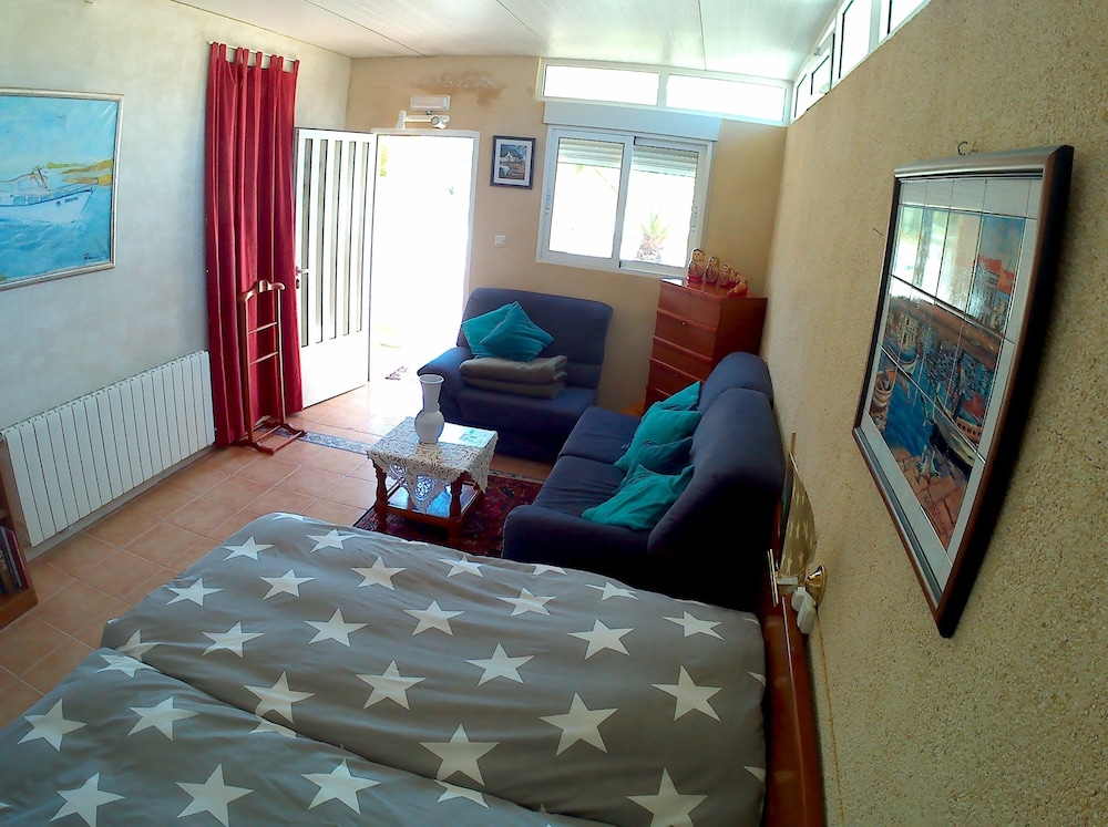 Double Room, Shared Bathroom photo 3