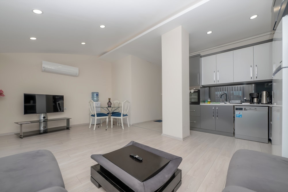 Deluxe Apartment, 2 Bedrooms, Terrace