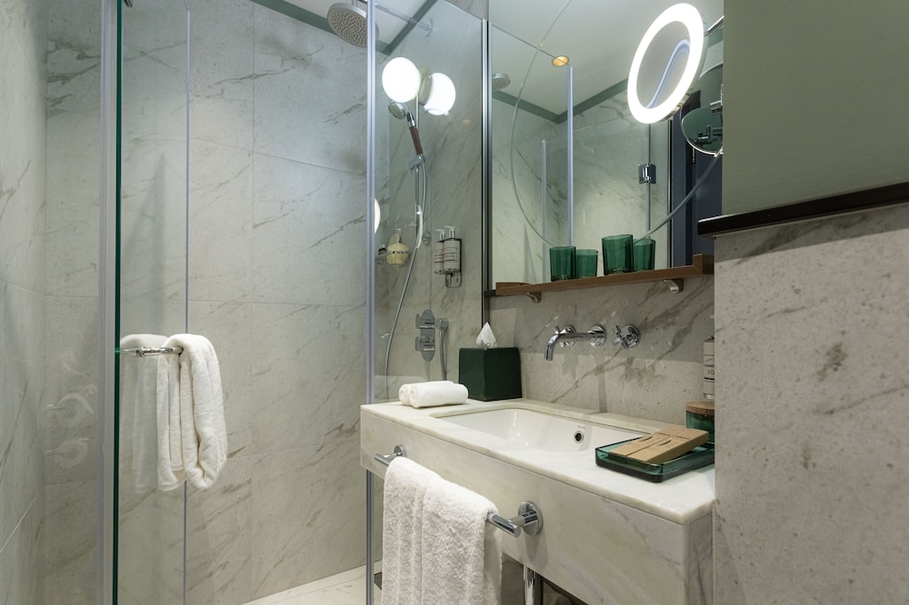 Classic Double or Twin Room - Photo 4