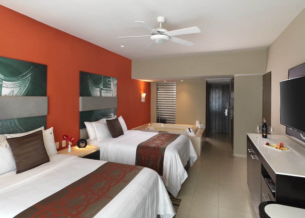 Deluxe Room Double Beds