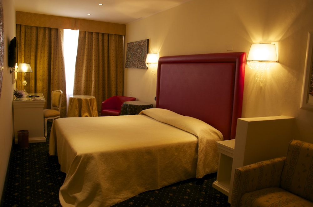 Triple Room photo 2