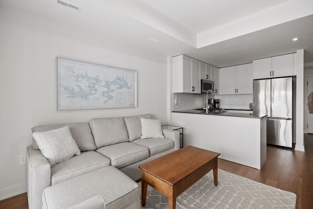 Premier Suite, 2 Bedrooms, Lake View photo 1