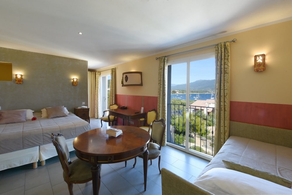Studio Suite 33m2 with sea view photo 2
