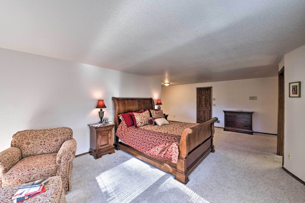 House (4 Bedrooms) photo 2
