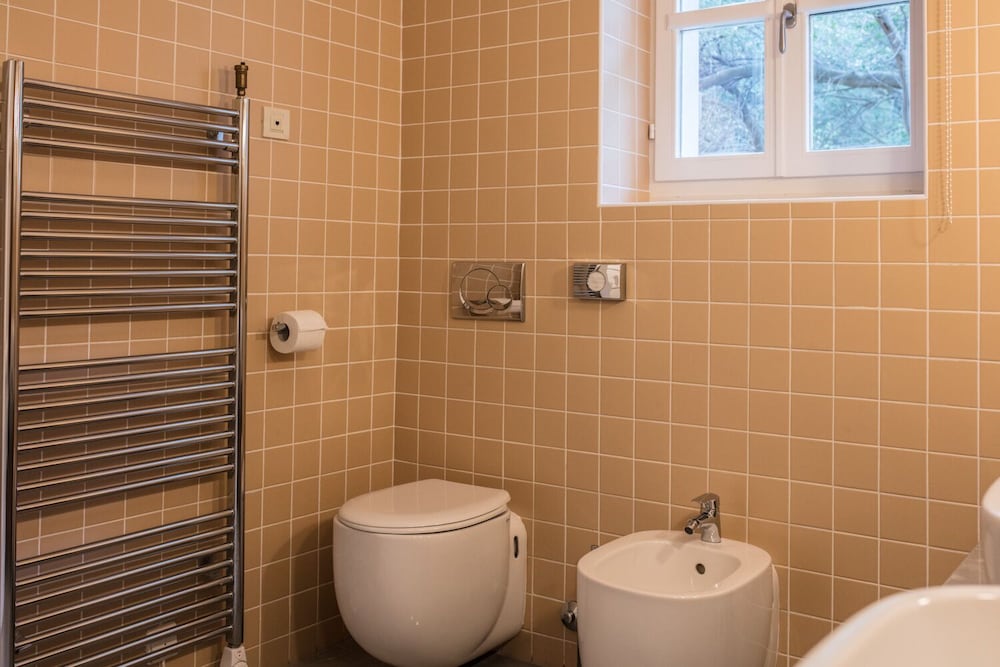 Standard Double Room - Photo 7