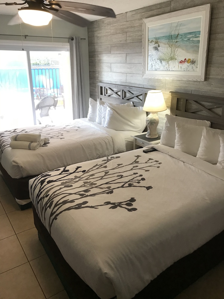 Room, 2 Double Beds, Kitchen, Courtyard view, 1st Floor