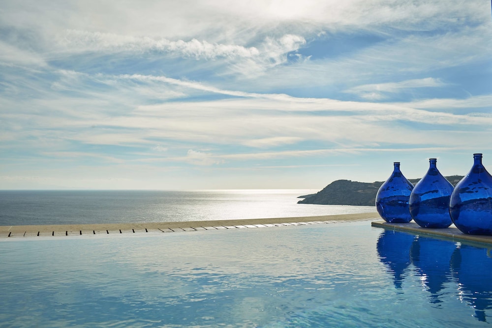 Room, Private Pool (Prestige)