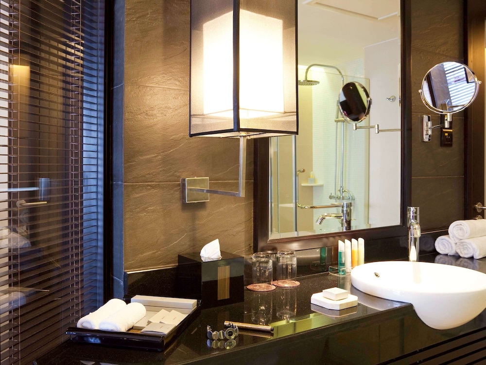 Standard Twin Room, 2 Twin Beds - Photo 8