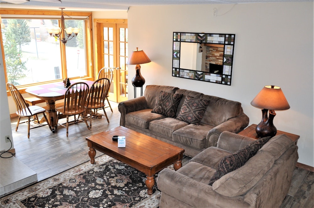 Condo, Multiple Beds (Summit House 2 bed 2 bath SHGW) photo 1