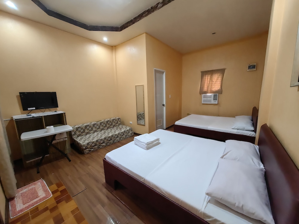 Quadruple Room photo 2