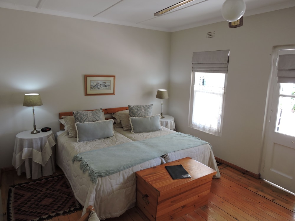 Family Room photo 3