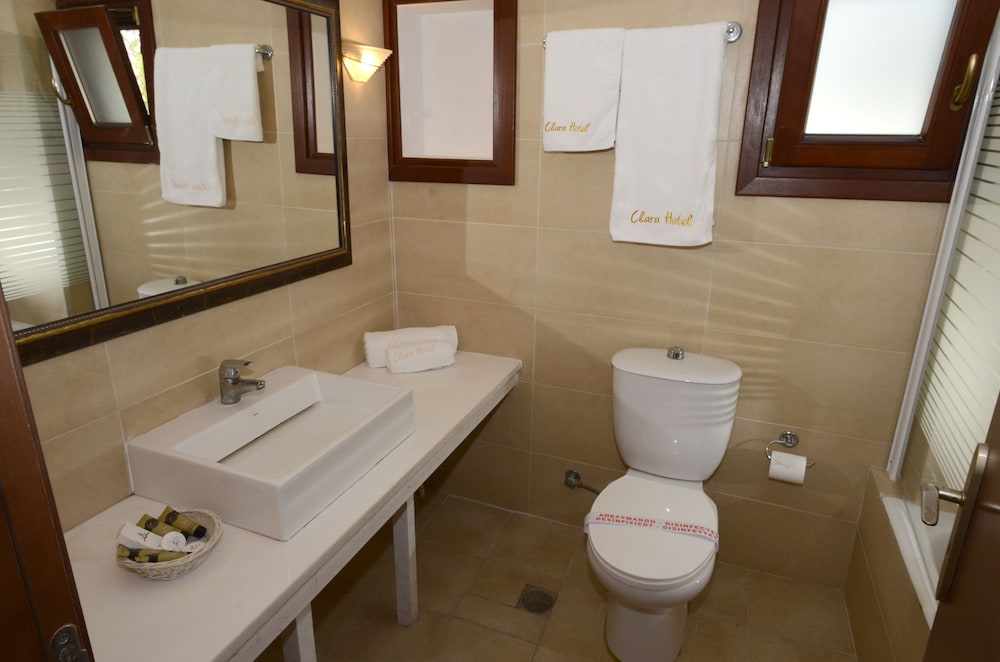 Superior Double Room, 1 Bedroom, Non Smoking, Sea View photo 3