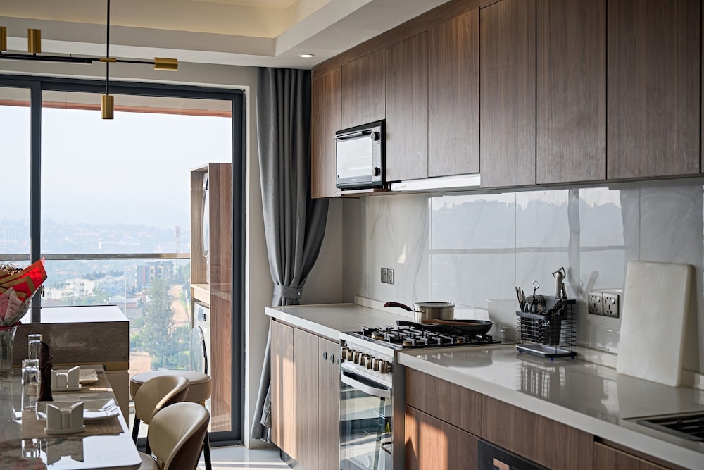 Superior Duplex, 4 Bedrooms, Balcony, City View photo 3