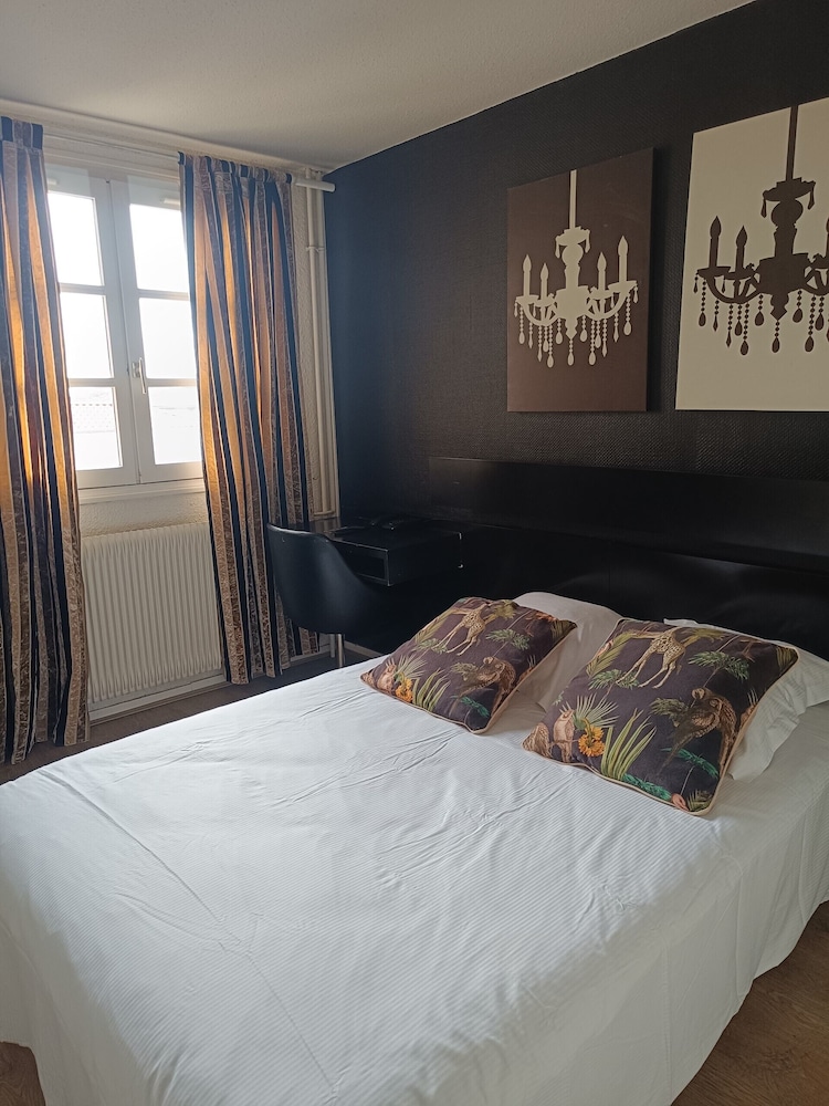 Standard Double Room photo 2