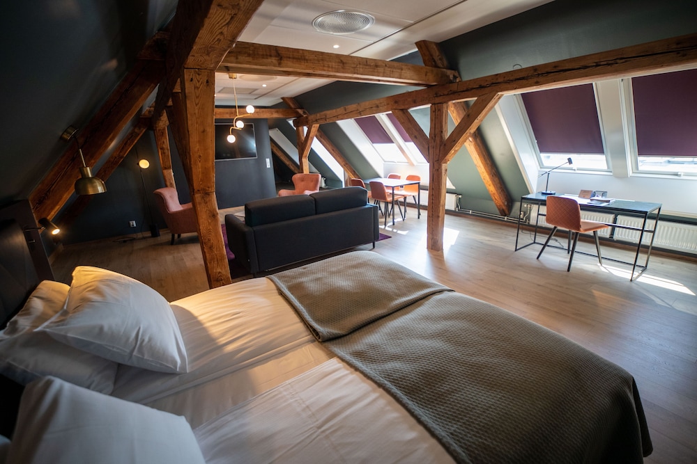 Topsuite - Exclusive