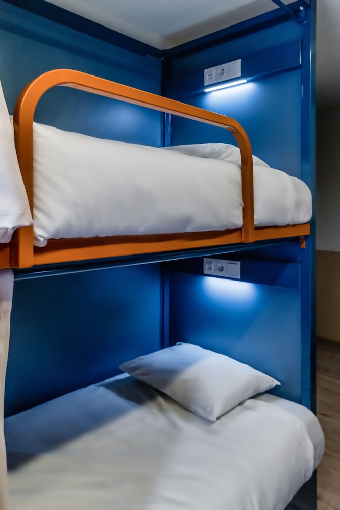 1 bed in 8 Pod Mix Dorm Ensuite (Private bathroom) photo 3