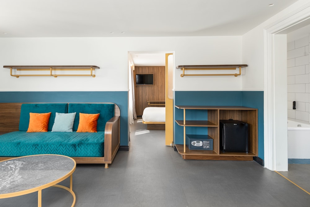 King Suite photo 2