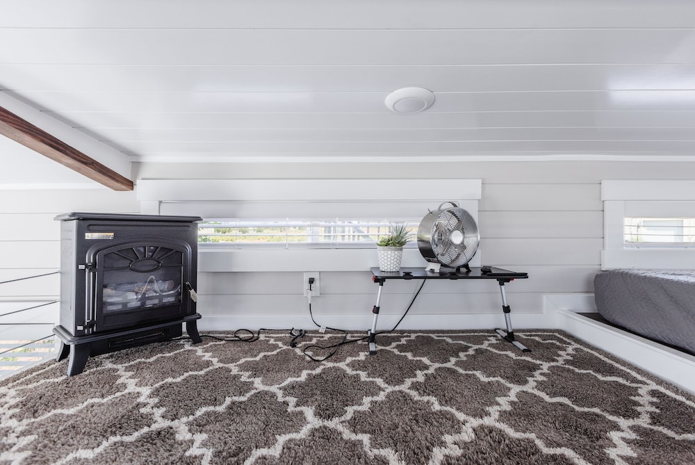 Comfort Cabin