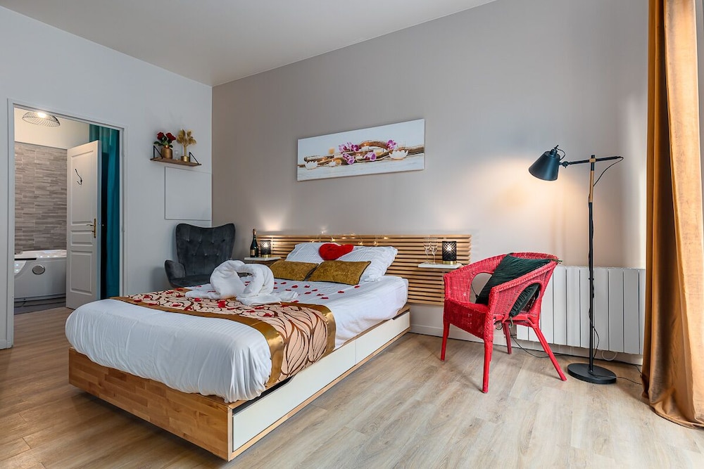 Romantic Apartment photo 1