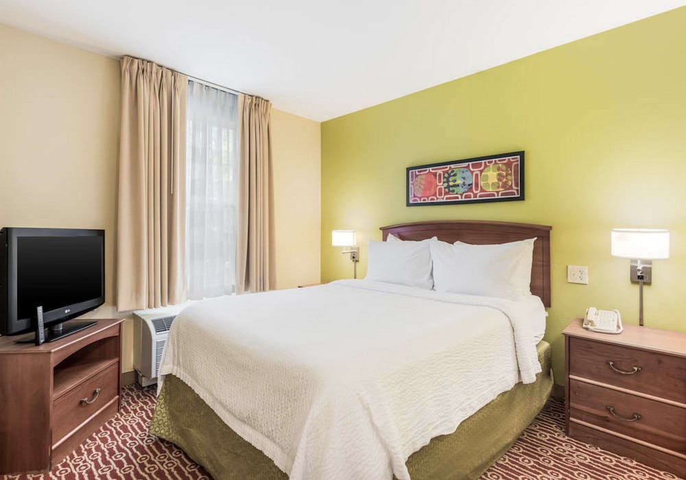 Deluxe Studio Suite photo 3