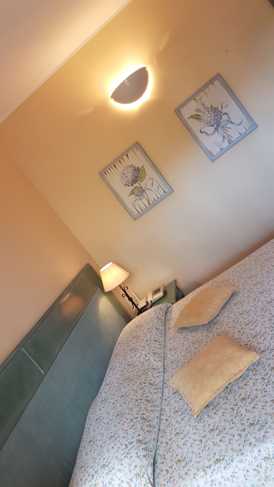 Room, Connecting Rooms (27 m) photo 2