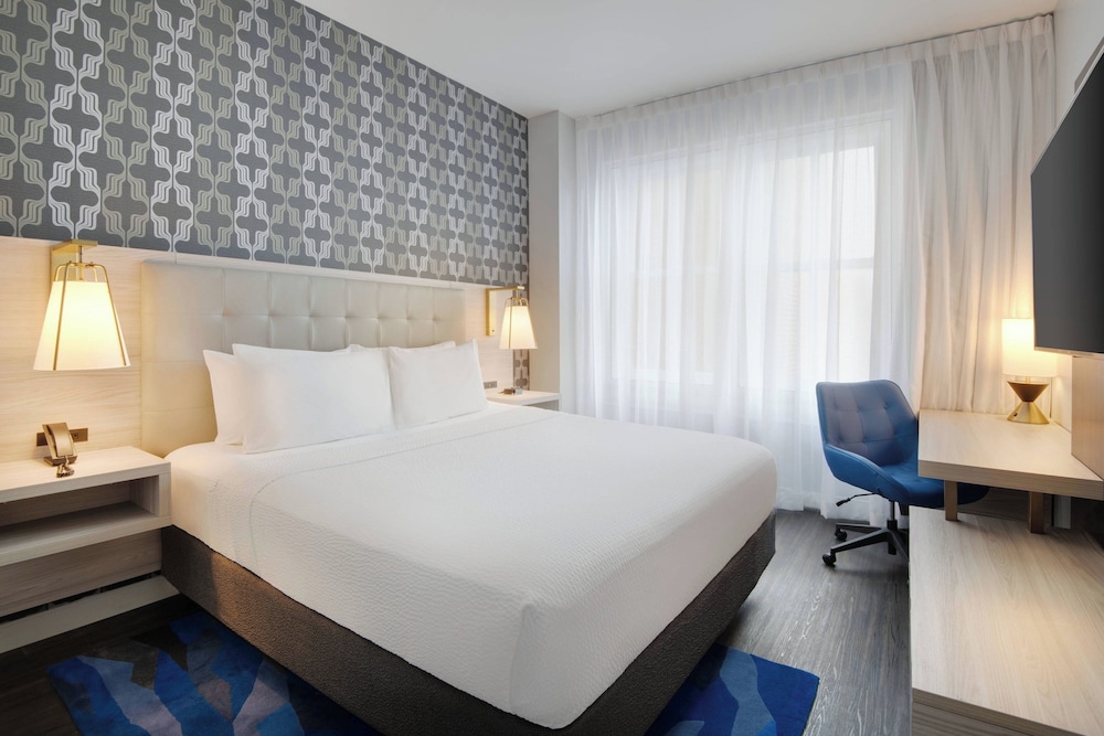 Suite, 1 Bedroom (Hearing Accessible)