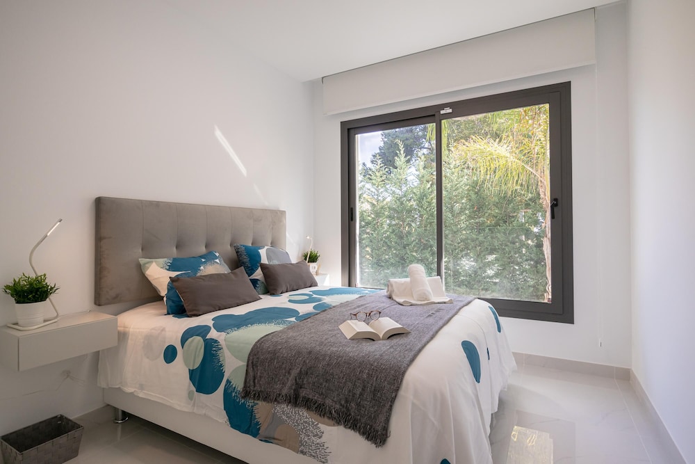 Apartamento Familiar, 3 Habitaciones, Refrigerador y Microondas (Apartment Marbella Golf With Pool)