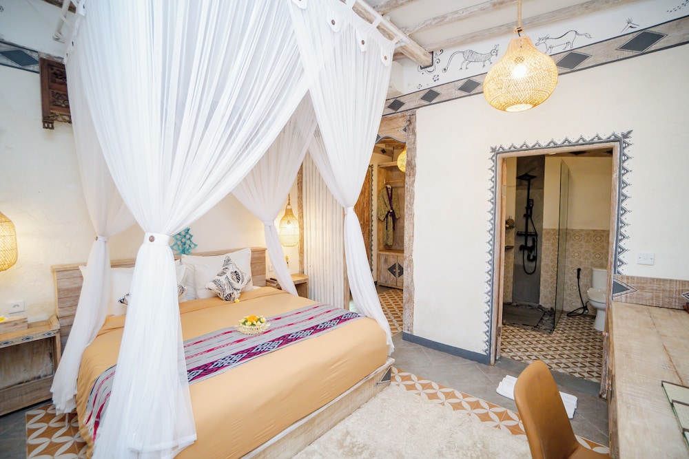 Three Bedroom Jungle Pool villa