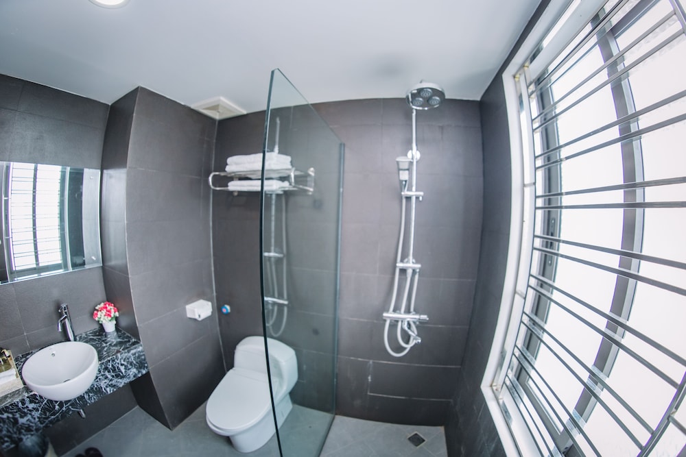 Superior Room, Multiple Beds, City View photo 3