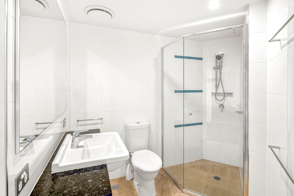 Apartment, 2 Bedrooms - Photo 13