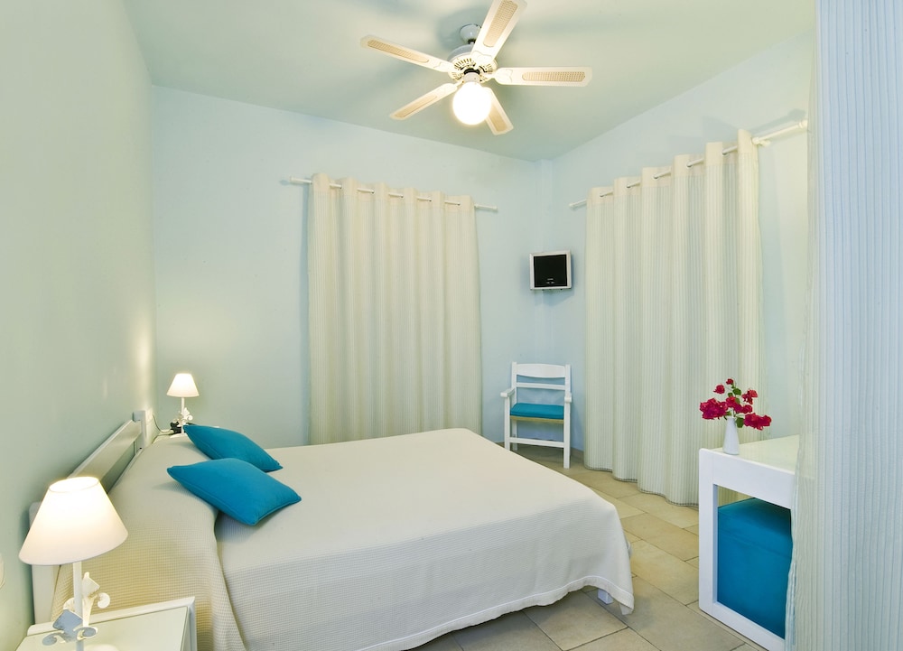 Standard Room (Adults Only)