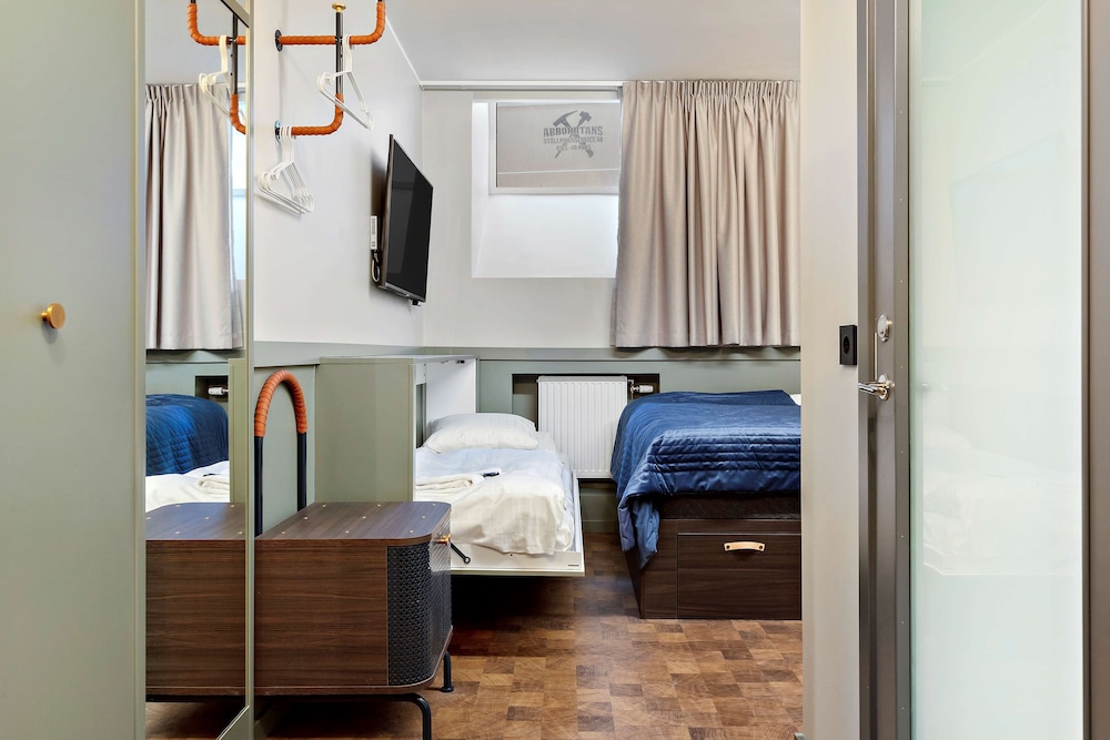 Superior Room, Multiple Beds, Non Smoking, No Windows - Photo 1