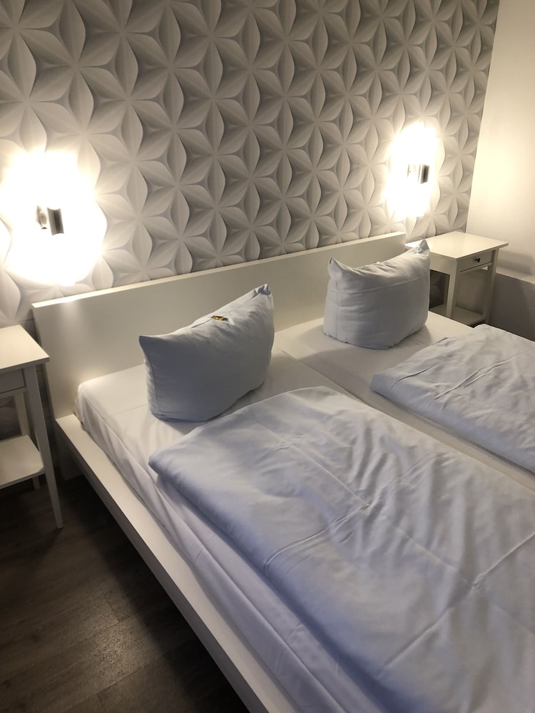 Standard Double Room photo 3