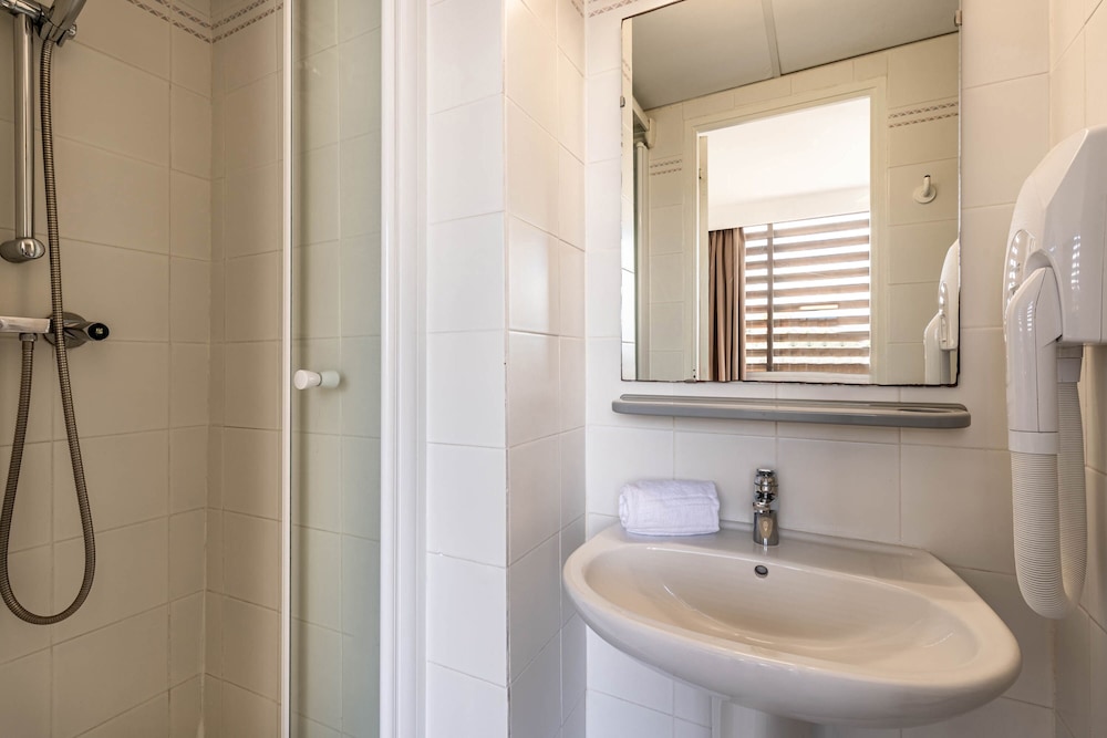 Standard Double Room Single Use, 1 Bedroom, Balcony photo 2