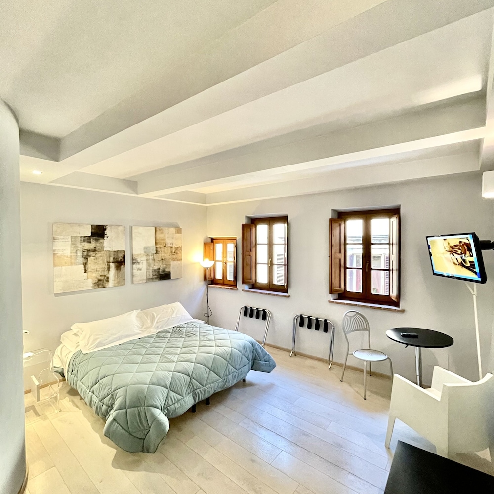 Classic Double Room Single Use photo 1