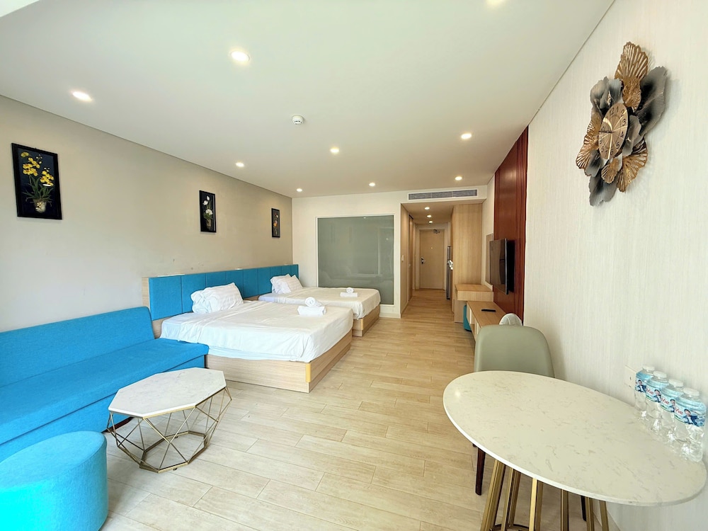 Superior Studio, Balcony, Beach View