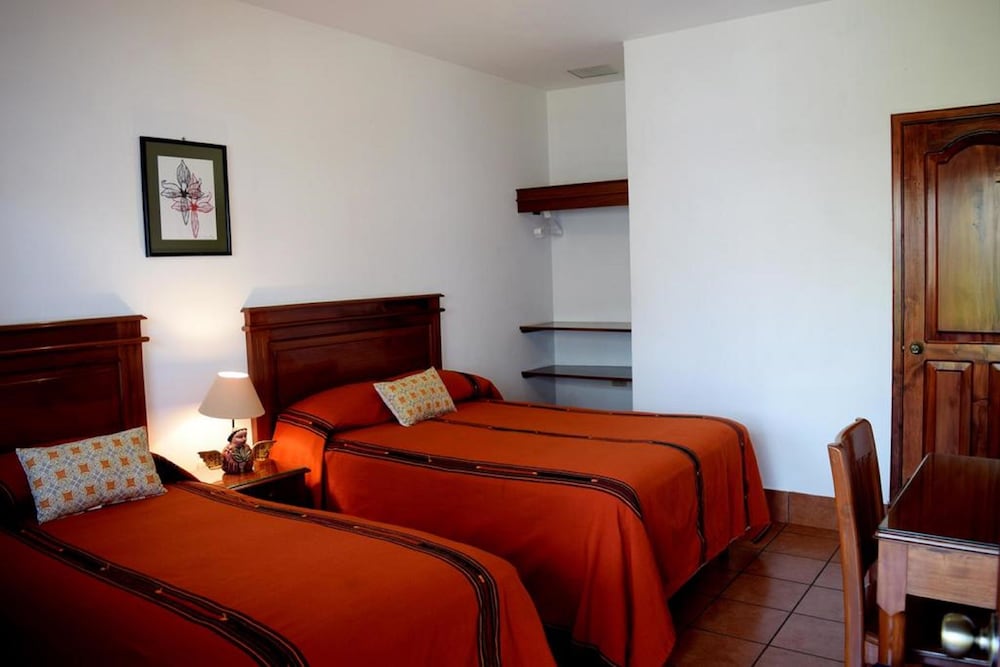 Deluxe Single Room photo 3