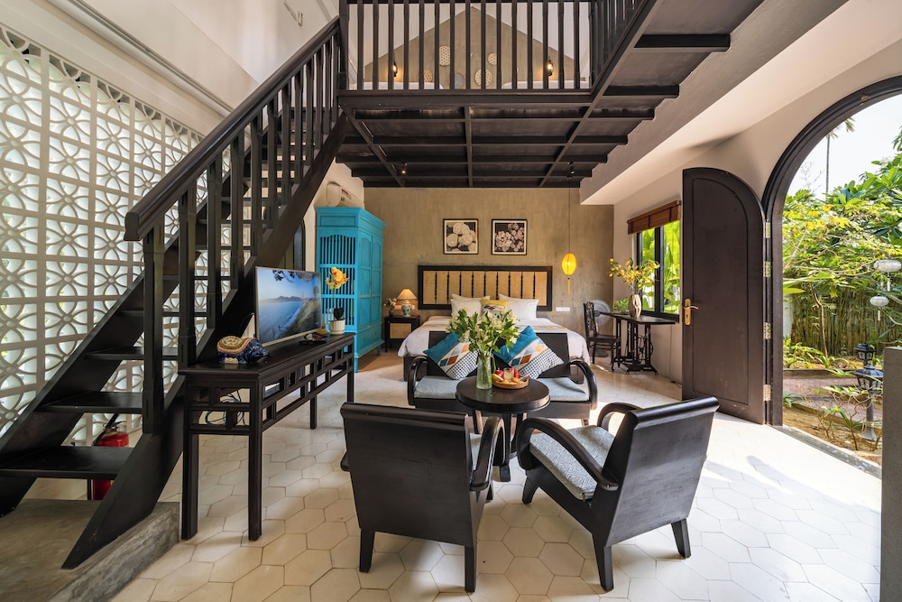 Family Villa, Courtyard View