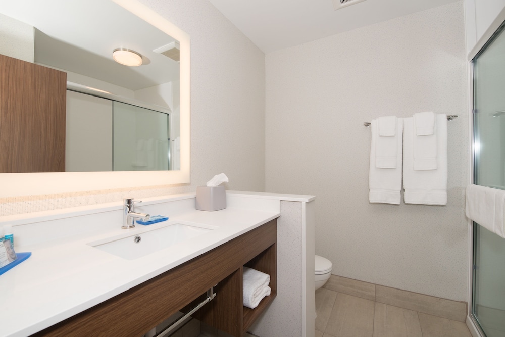Suite, Multiple Beds
