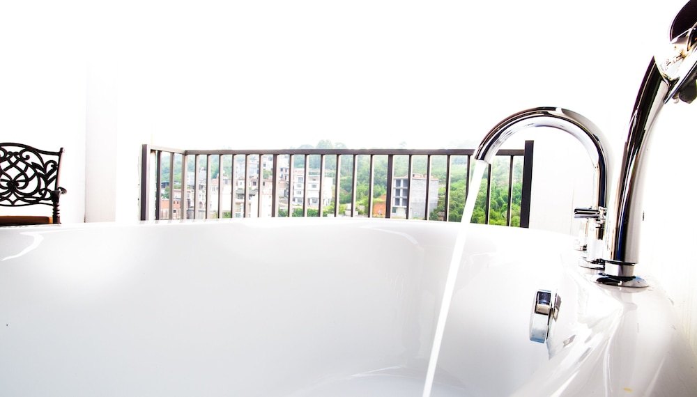 Deluxe Suite, Balcony photo 2