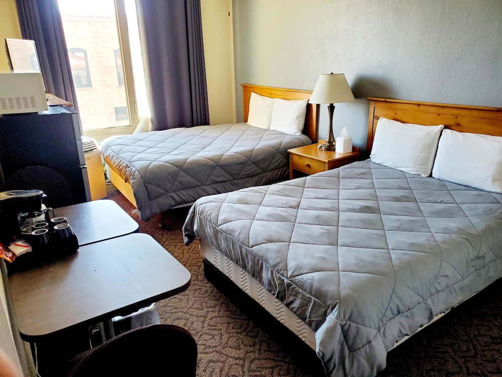 Standard Double Room, Non Smoking, Refrigerator & Microwave photo 1